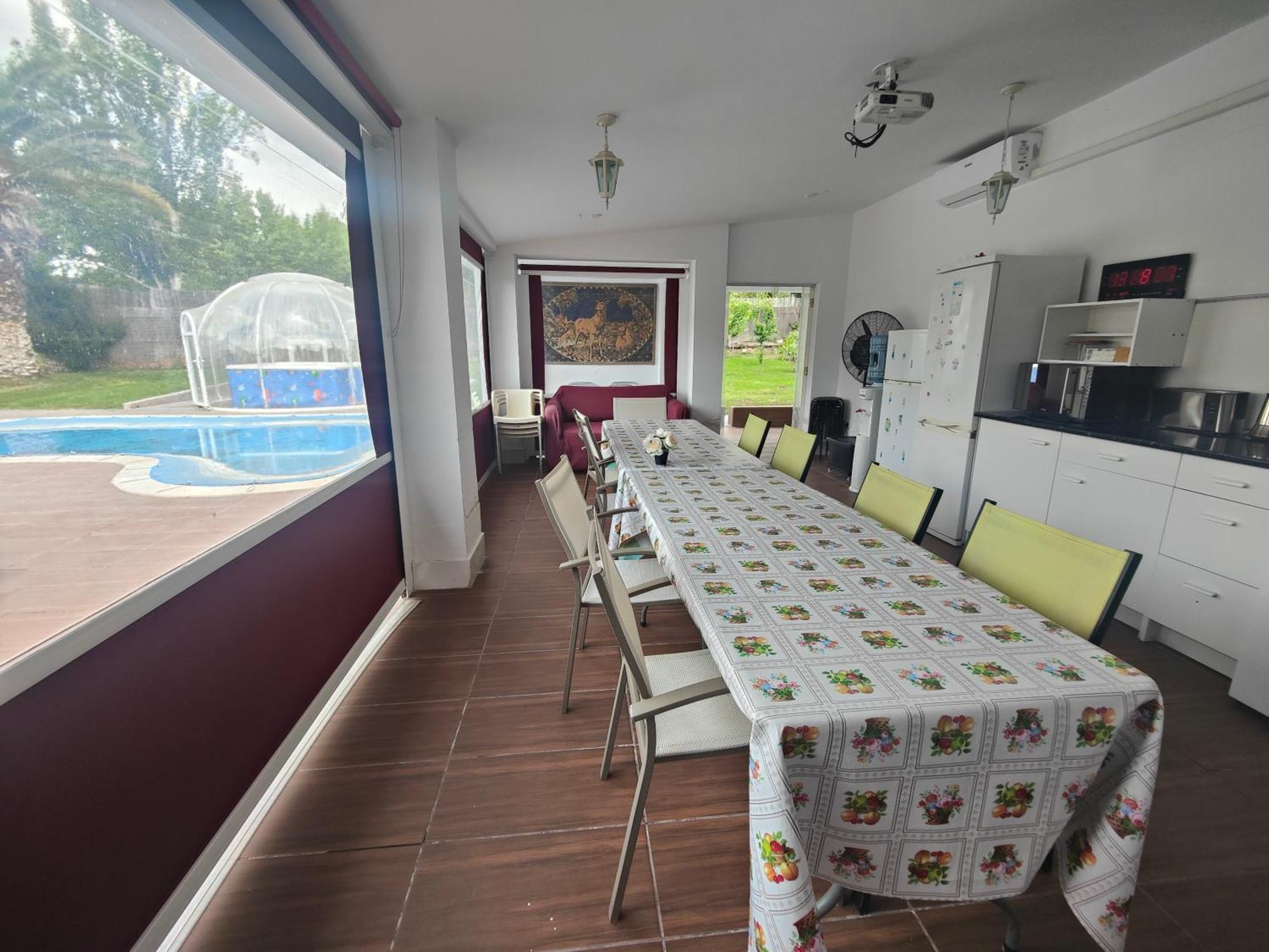 Chalet Con Piscina Y Jacuzzi En Madrid Alquila Habitaciones Algete Exterior foto